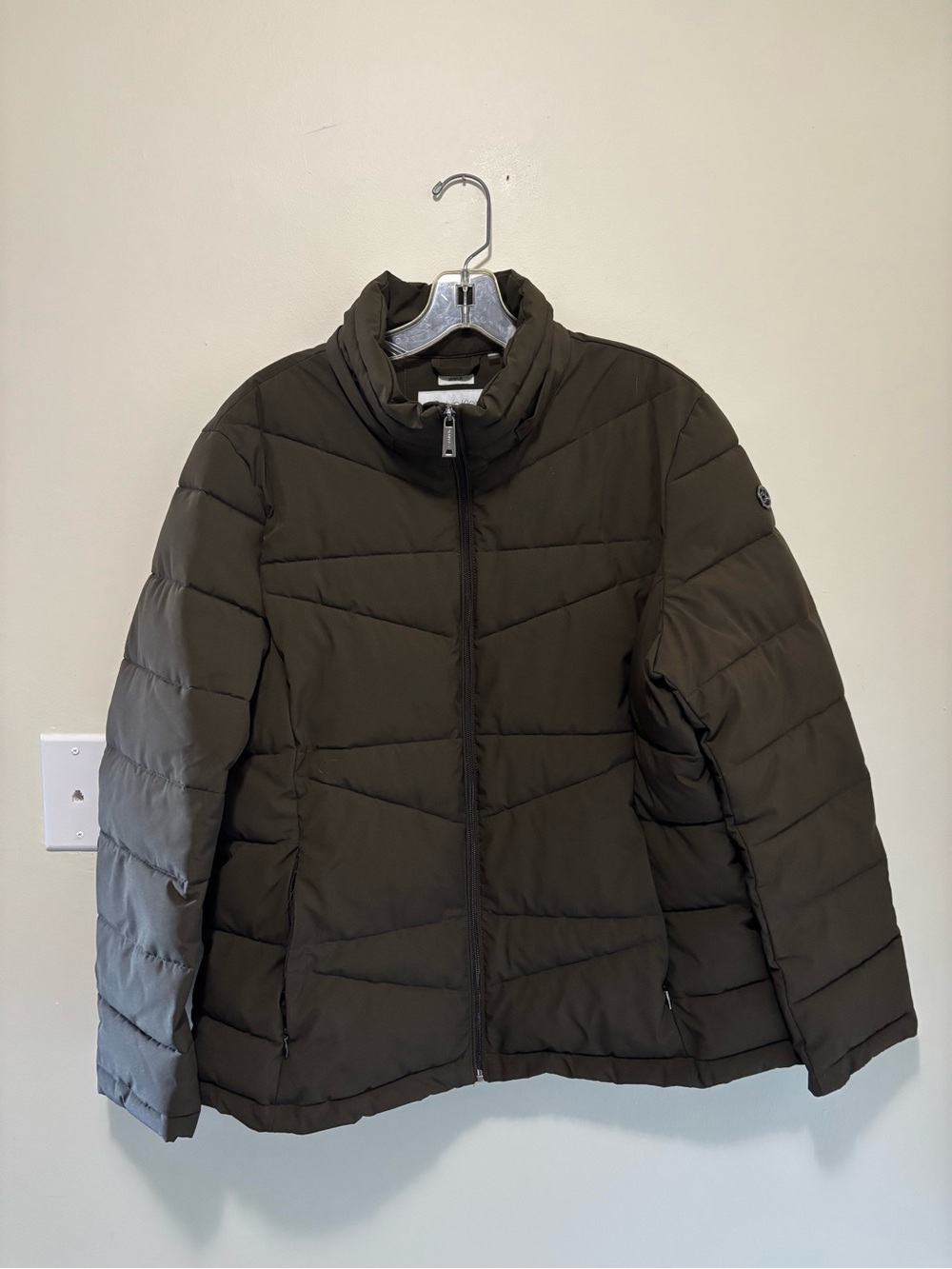 Calvin Klein Women’s Full Zip Puffer Coat Brown XL